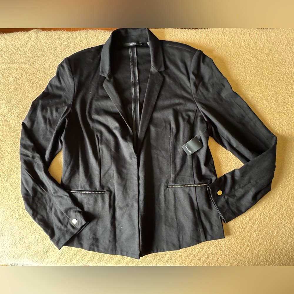 Tahari Black Women's Blazer with Notch Collar